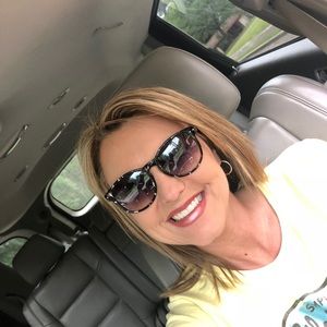 Meet your Posher, Cindy